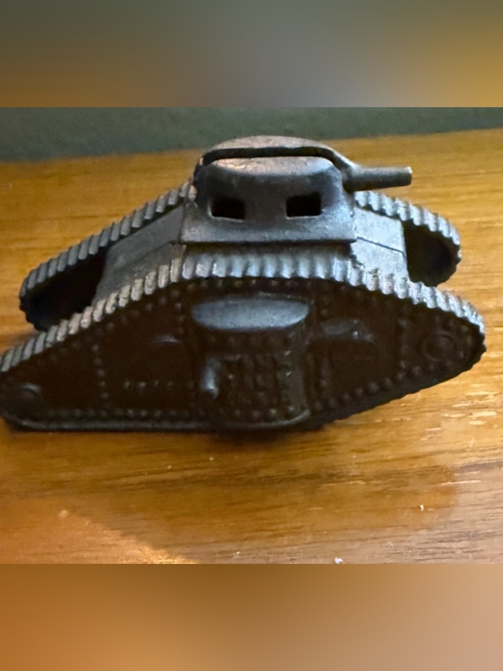ORIGINAL ANTIQUE 1918 WW1 CAST IRON TOY TANK BANK MILITARY U.S.A. 4.5x2.5x2